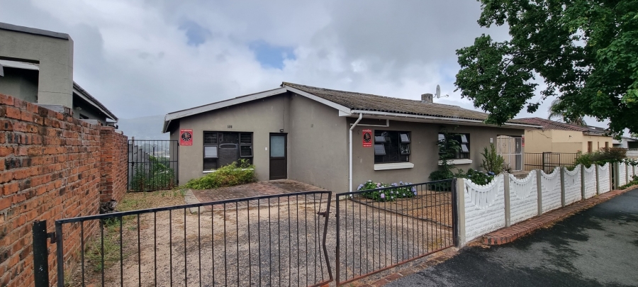 5 Bedroom Property for Sale in Charleston Hill Western Cape